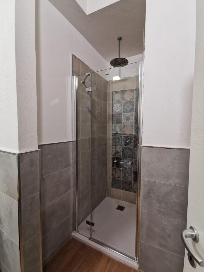Deluxe 3 Bedroom Flat In Rialto Velence Kültér fotó