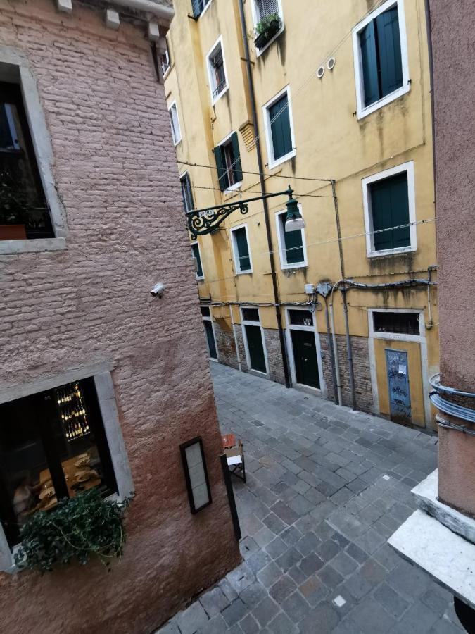 Deluxe 3 Bedroom Flat In Rialto Velence Kültér fotó